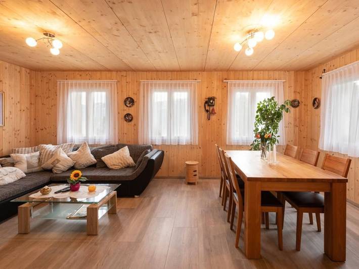 Ferienhaus für 5 Personen, mit Garten und Terrasse sowie Pool und Seeblick in der Schweiz - 3