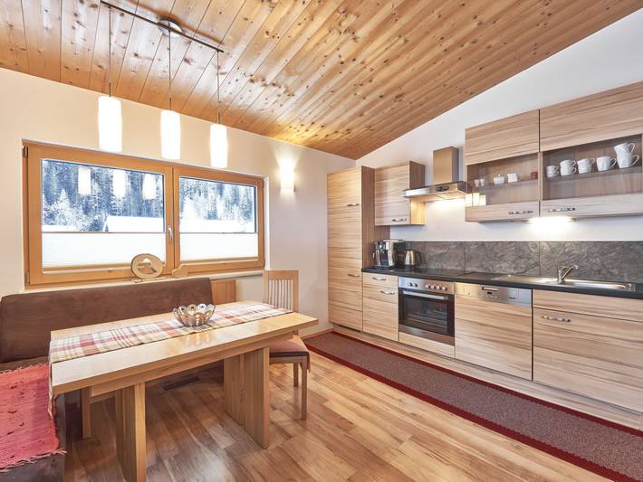 Ferienwohnung für 5 Personen, mit Balkon und Terrasse sowie Garten und Ausblick in Längenfeld - 2