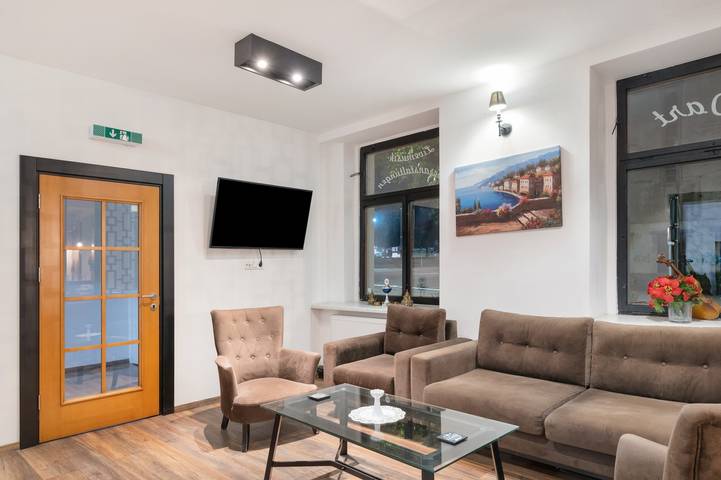 Ganze Wohnung, Apartment 'Moscow Double Room' mit Gemeinschaftsgarten und WLAN in Weißenfels, Saale-Unstrut