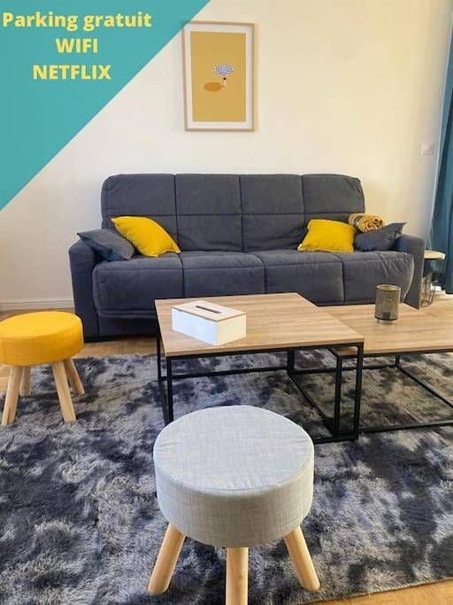 Gîte pour 8 personnes, avec Balcon ainsi que Terrasse et Jardin à Bessines (Deux-Sèvres)
