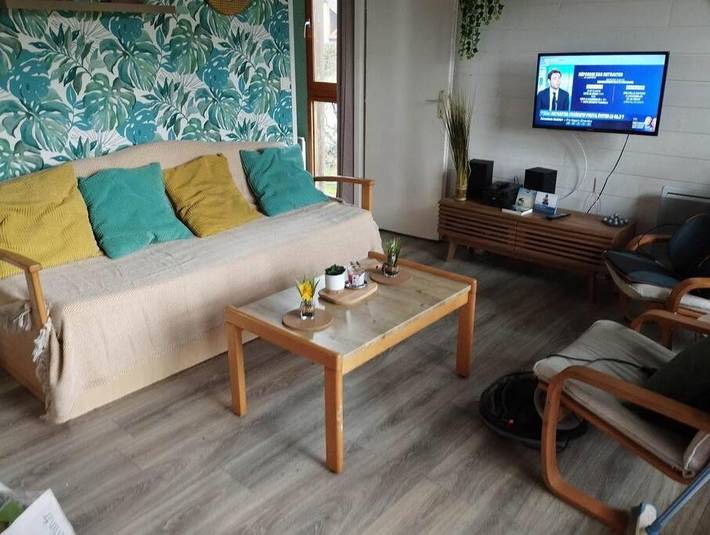 Location de vacances pour 5 personnes, avec jardin et piscine à Signy-le-Petit - 4