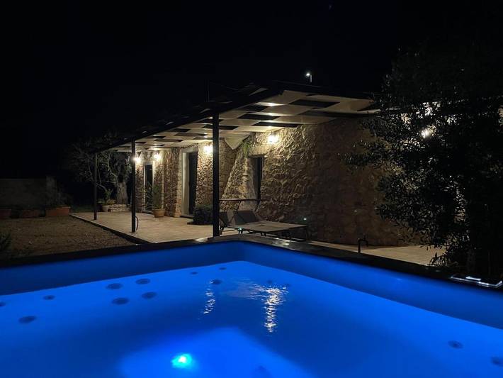 Villa per 5 persone, con idromassaggio e piscina per bambini nonché giardino e piscina - 1