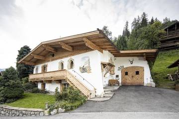 Chalet für 8 Personen, mit Garten und Sauna in Kaltenbach