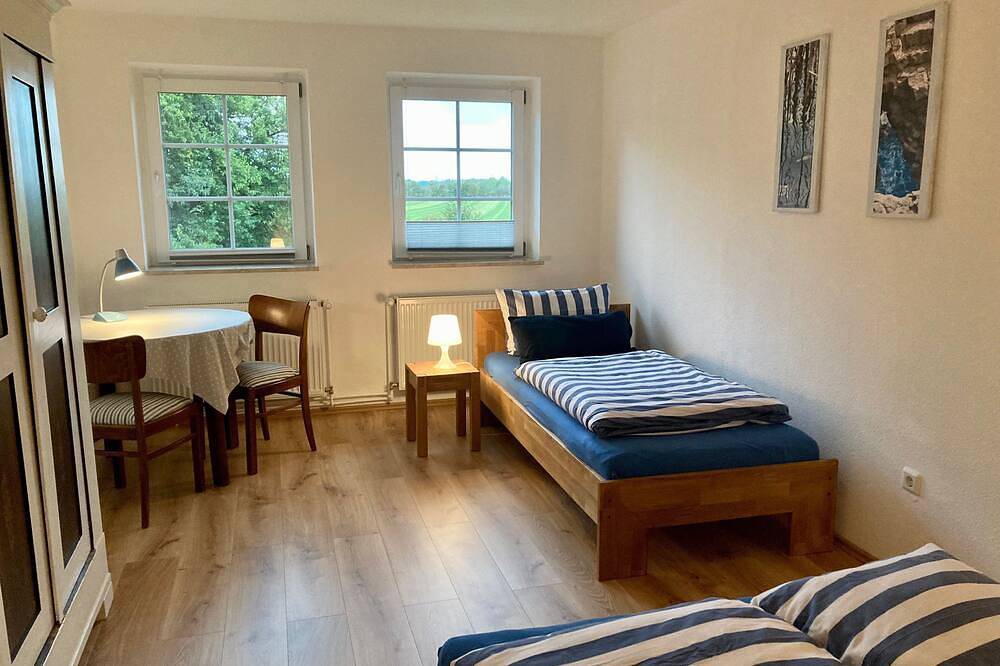 Ganze Wohnung, Thomsen: Urlaubsentspannung mit großem Garten - Fewo Thomsen in Tarp, Eider-Treene-Sorge