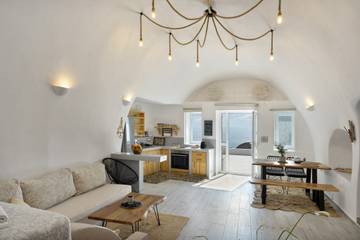 Apartment for 5 People in Santorini, Cyclades, Photo 3