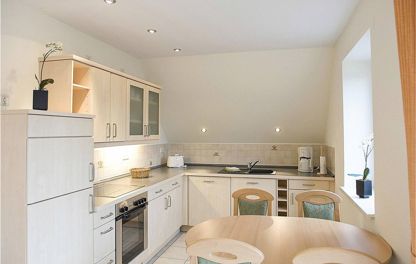 Ganze Ferienwohnung, Modernes Apt mit Parkplatz, Internet & TV in Süderholz, Vorpommern
