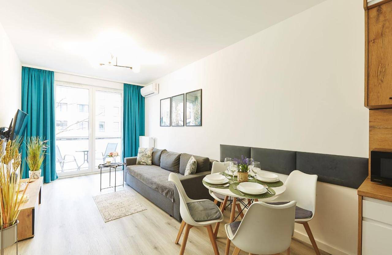 Cały apartament, Pileckiego Apartment Ii by Jumpinhere in Nowy Dwór Mazowiecki, Mazowsze