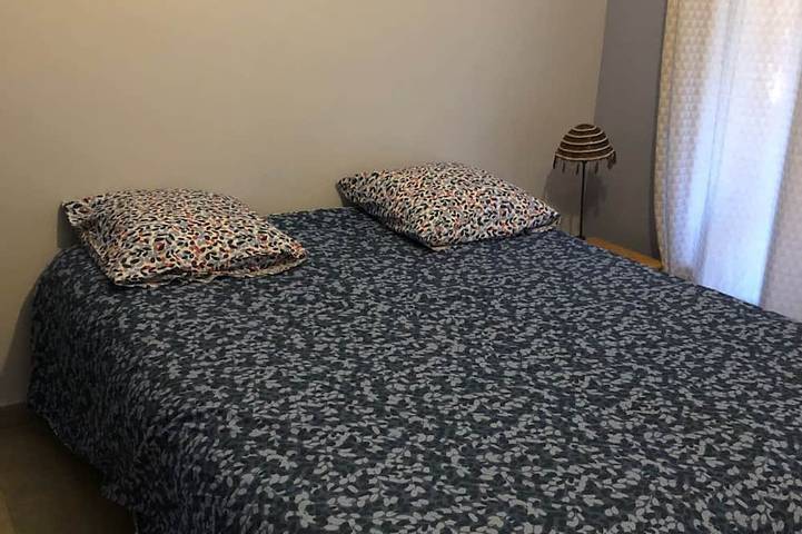 Location de vacances pour 6 personnes, avec jardin à Bourg - 3