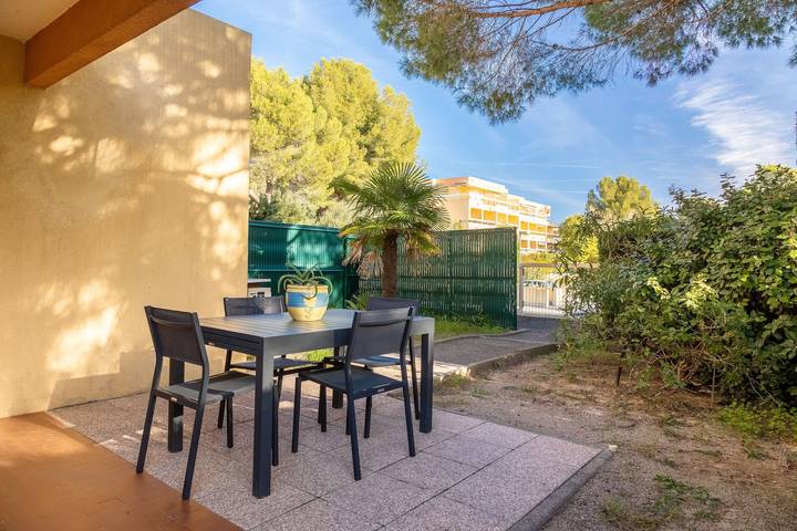 Location de vacances pour 5 personnes, avec jardin, adapté aux familles dans Boulouris