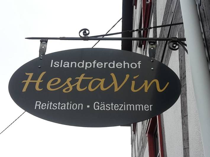 Ferienwohnung für 3 Personen, mit Whirlpool und Terrasse sowie Garten und Pool in Grünberg