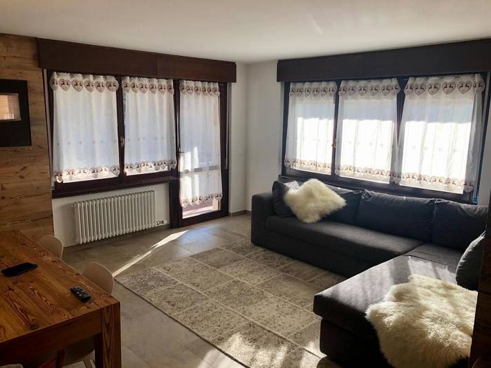 Gîte pour 6 personnes, avec vue ainsi que piscine et jardin à Carisolo - 3