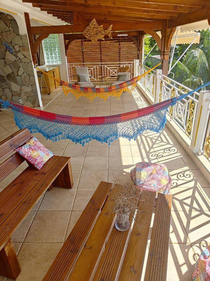 Location de vacances pour 6 personnes, avec vue ainsi que jardin et terrasse dans Plage de Malendure - 2