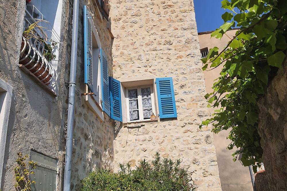Apartamento entero, Gite La tour des remparts sur le chemin de ronde de Bargemon exp sud vue nature in Bargemon, Region de Draguignan