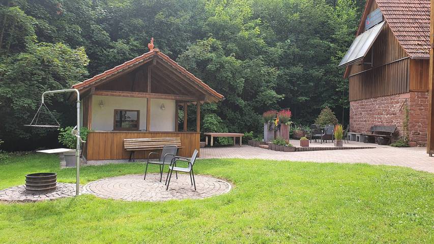 Hütte für 4 Personen, mit Garten und Terrasse, mit Haustier im Pfälzer Wald - 3