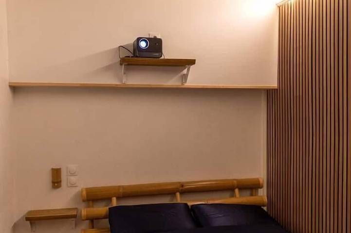 Ganze Wohnung, The jungle apartment in Moulins, Allier