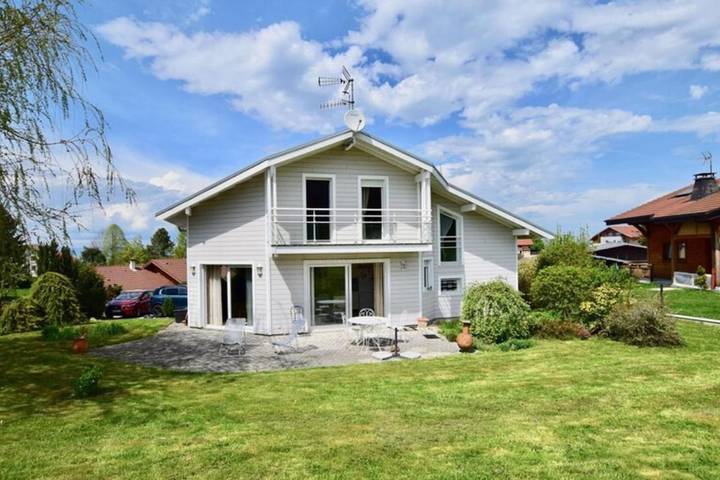 Casa de vacaciones para 7 personas, con balcón además de jardín y vistas - 1