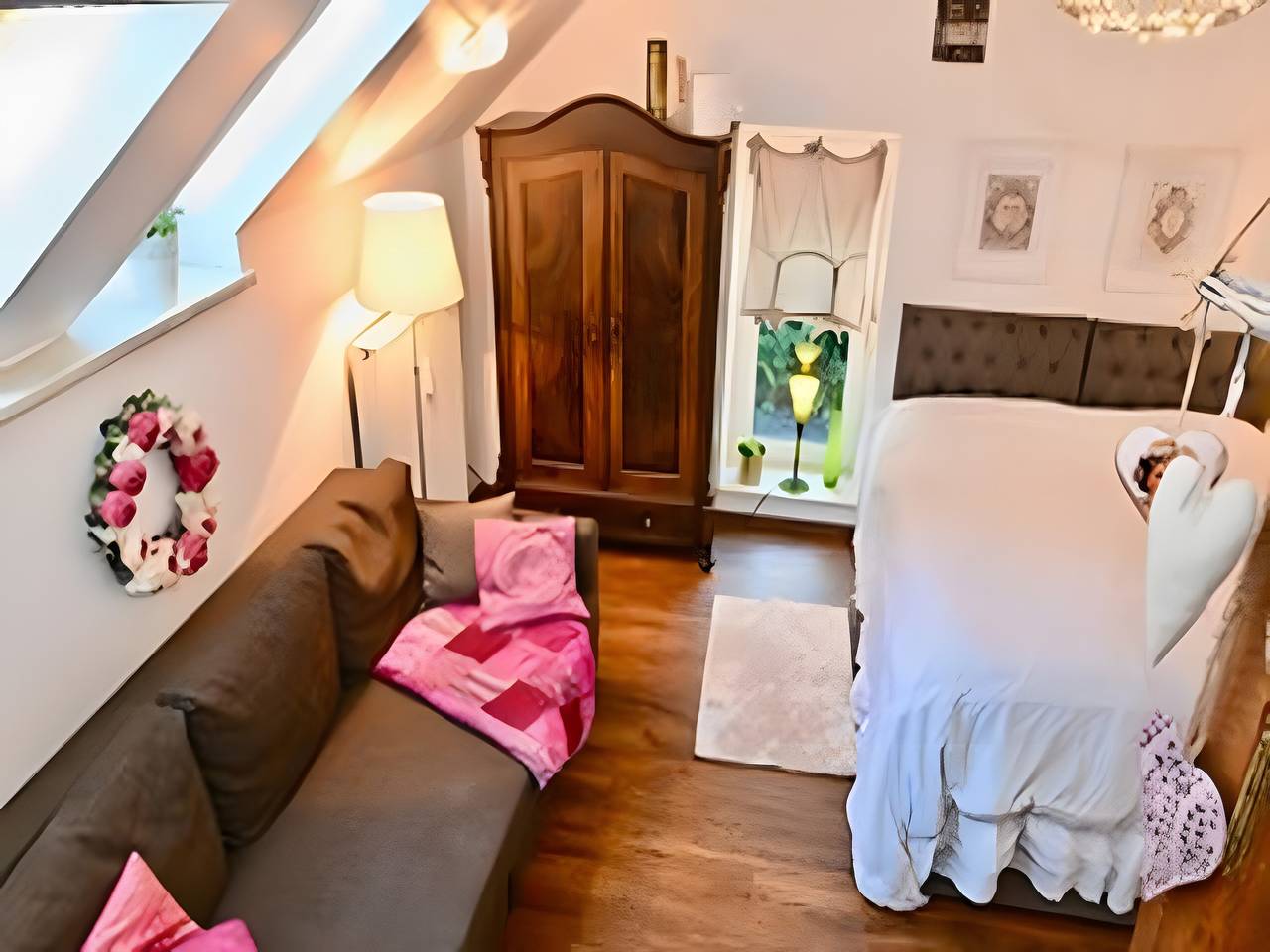 Ferienhaus 'Quartier Sängerstadt' mit Gemeinschaftsgarten und Wlan in Finsterwalde, Naturpark niederlausitzer heidelandschaft (Brandenburg)