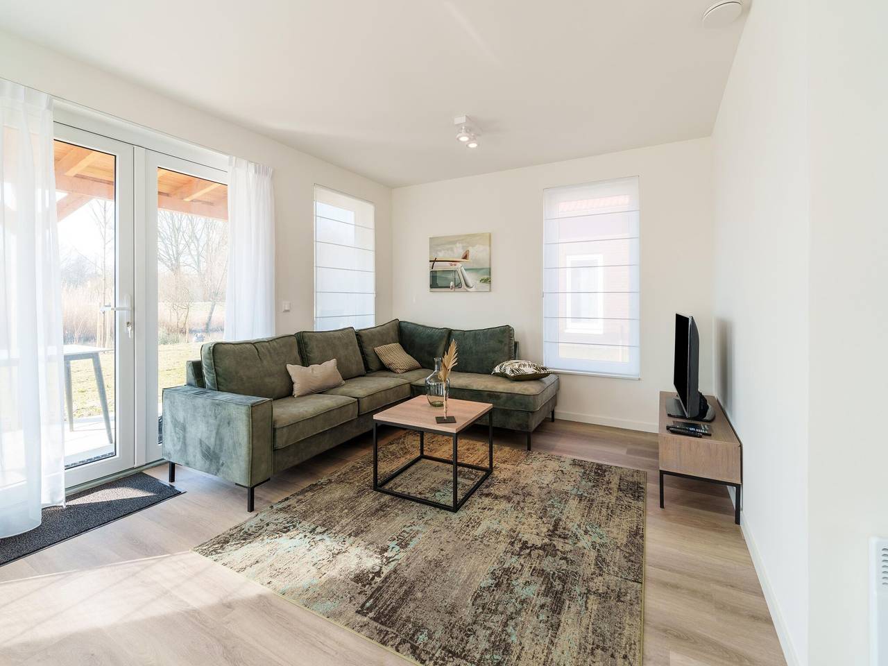 Mooi vakantiehuis met sauna nabij een meer in Bernisse, Nederlandse Noordzeekust