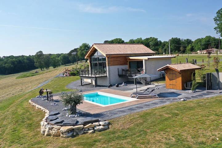 Maison de vacances pour 2 personnes, avec jacuzzi et jardin ainsi que piscine et sauna à Eymet