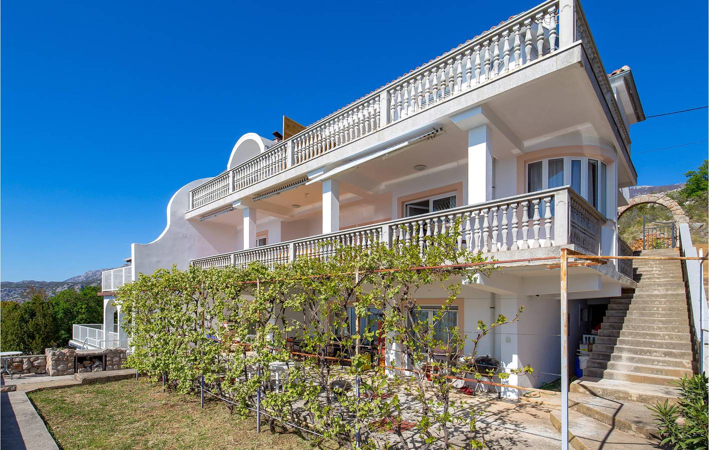 Ganze Ferienwohnung, Ferienwohnung für 8 Personen mit Garten in Cesarica, Kvarner Festland