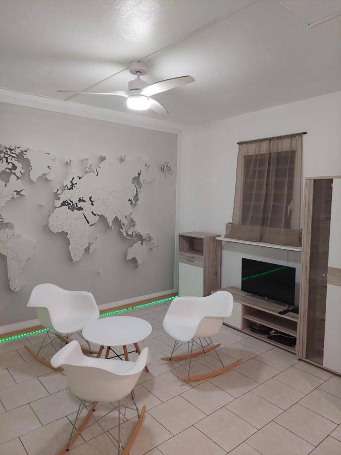 Maison de vacances pour 10 personnes, avec vue ainsi que jardin et piscine, animaux acceptés