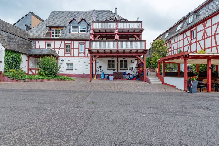 Entire apartment, Top Moselle Apartment: Stunning Panoramic Views in Traben-Trarbach, Bernkastel-Kues region