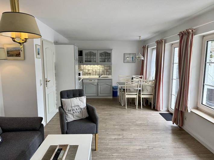 Ganze Wohnung, Gemütliche 2-Zimmer Ferienwohnung für 4 Personen, strandnah in Westerland in Westerland, Sylt (Gemeinde)
