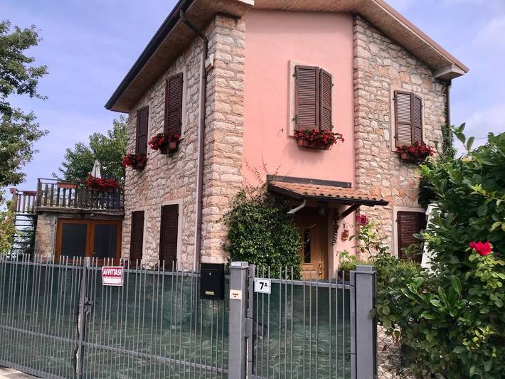 Ferienhaus für 4 Personen, mit Balkon und Garten sowie Seeblick in Verona Provinz - 2