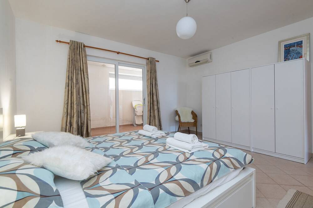 Appartamento intero, Spazioso appartamento familiare con piscina in Ragusa Vecchia, Dubrovnik-Neretva