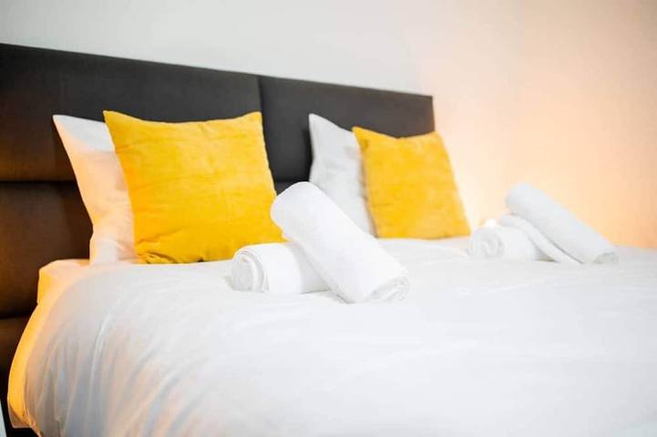 Ganze Wohnung, Charming 60m² Apartment with Terrace in Tiel, Betuwe