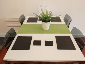 Vacation Rental for 4 Guests in Newcastle upon Tyne, North East England, Picture 2