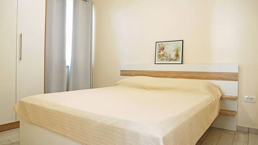 Apartament wakacyjny dla 2 osób, z ogród i taras w Ljubac