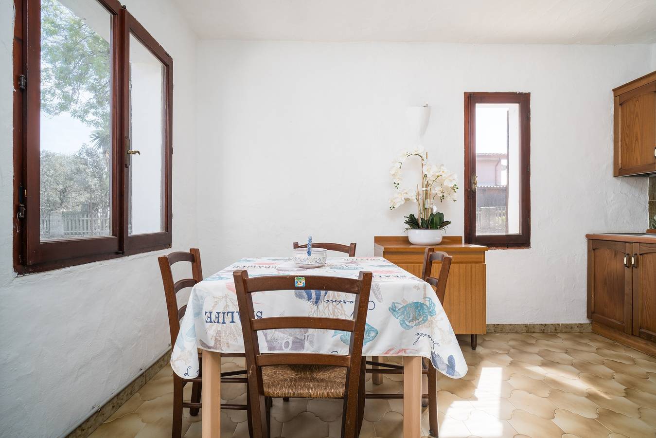 Entire apartment, Apartment 'Nibaru 1 Mare' with Shared Terrace, Shared Garden and Wi-Fi in Budoni, Olbia-Tempio