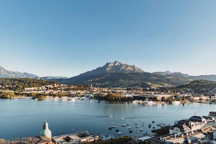 Hotel für 2 Personen, mit Balkon und Terrasse sowie Whirlpool und Seeblick in Luzern - 4