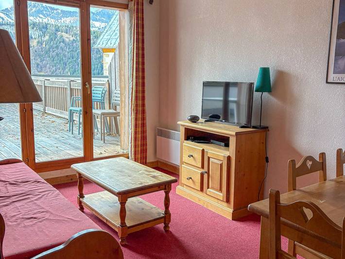 Gîte pour 6 personnes, avec balcon et piscine dans Office De Tourisme De Notre Dame De Bellecombe