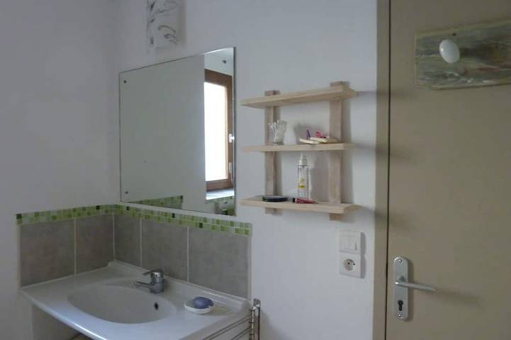 Gîte pour 4 personnes, avec terrasse à Saint-Jurs - 4