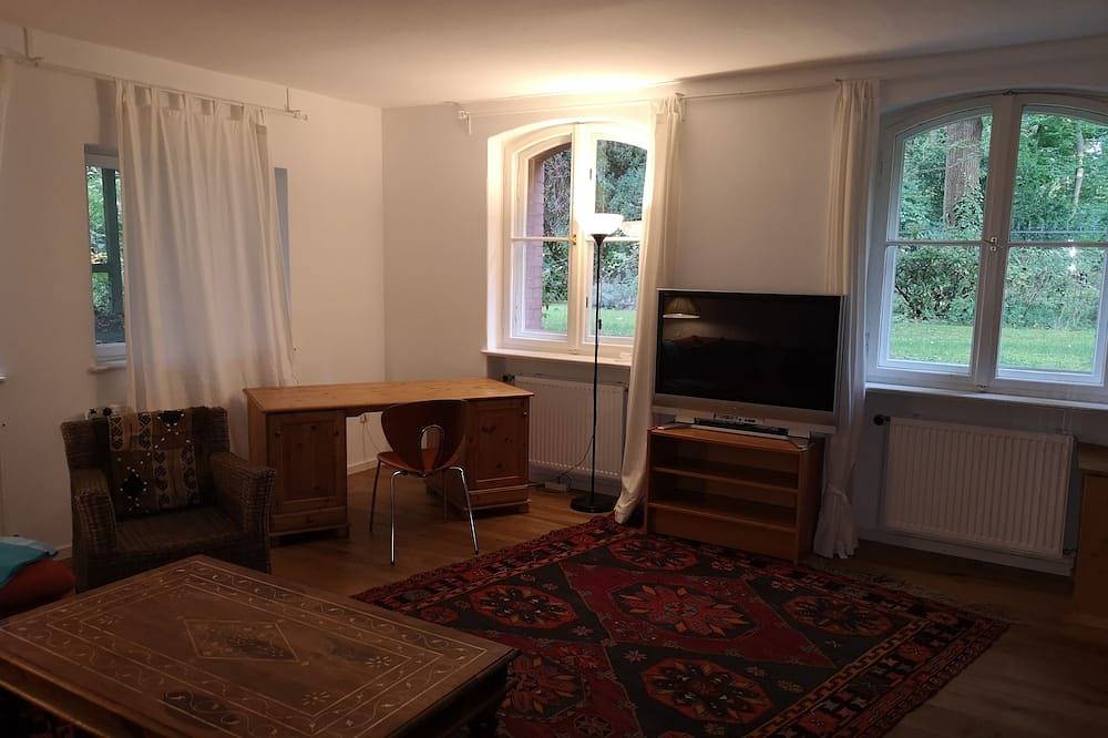 Ganze Wohnung, Villenrefugium mit Gartenterrasse in Berlin Zehlendorf, Berlin