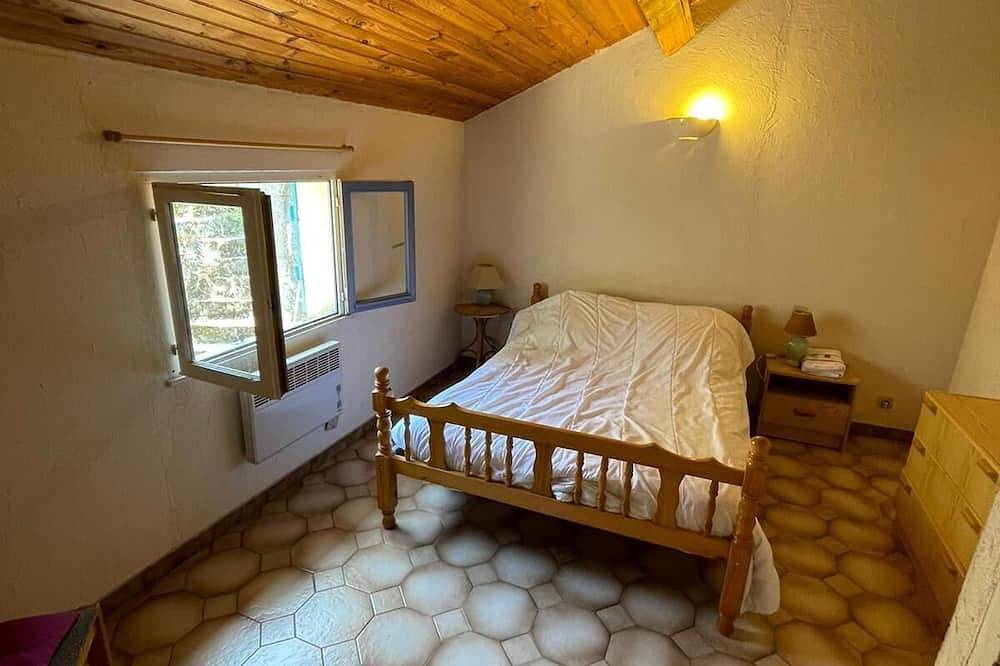 Maison de village in Aullène, Parc naturel régional de Corse