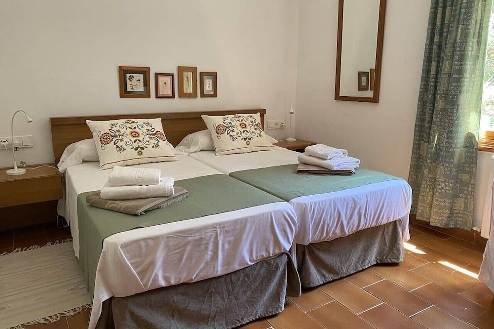 Schöne große Villa auf Waldfläche in Ses Coves, Santa Eugènia