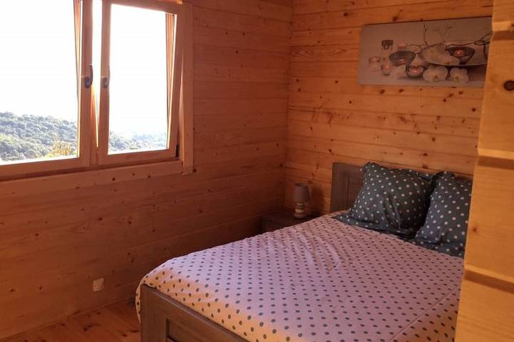 Gîte pour 5 personnes, avec piscine ainsi que jardin et terrasse à Eccica-Suarella - 4