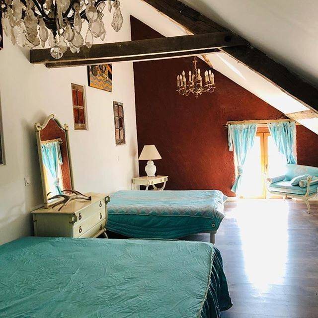 Location de vacances pour 4 personnes, avec Terrasse et Jardin à La Chapelotte