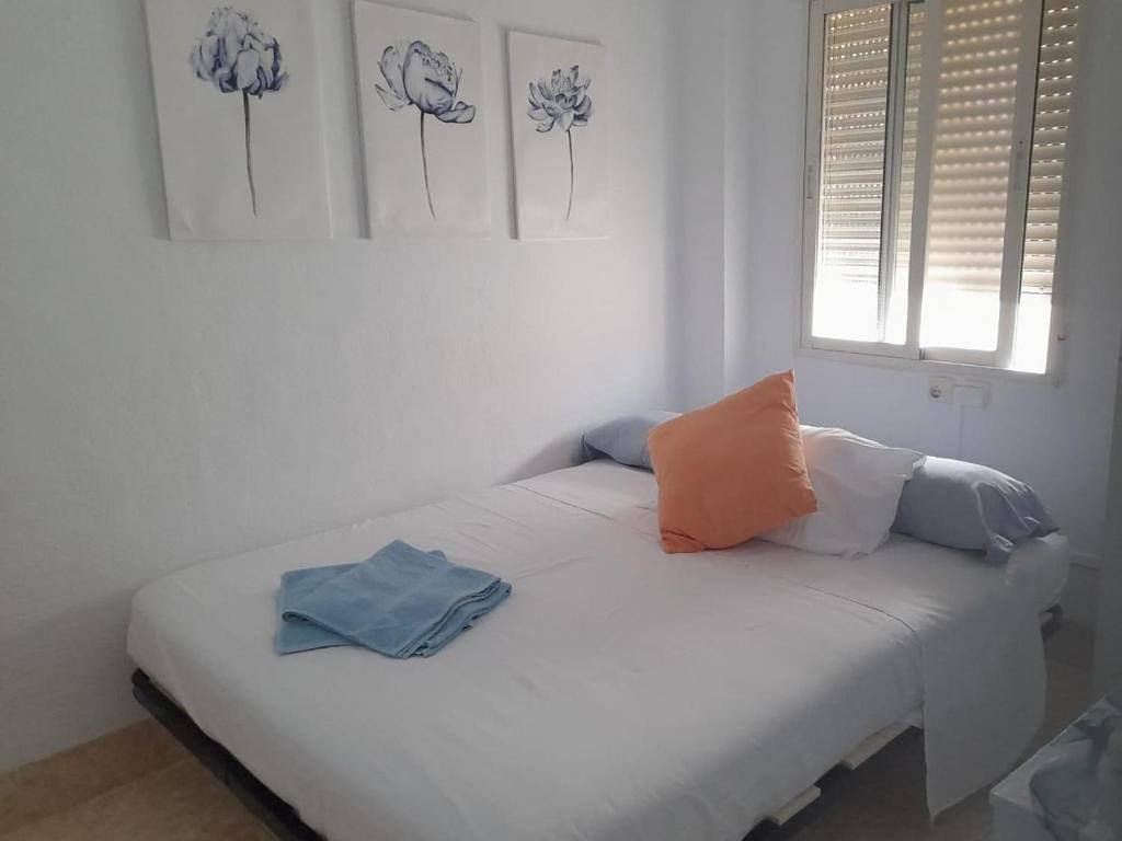 Dble bedroom Roof Terrace - Parking - Sleeps 2 in Rute, Sierras Subbéticas
