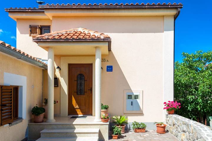 Appartamento per 4 persone, con balcone in Krk (Croazia)