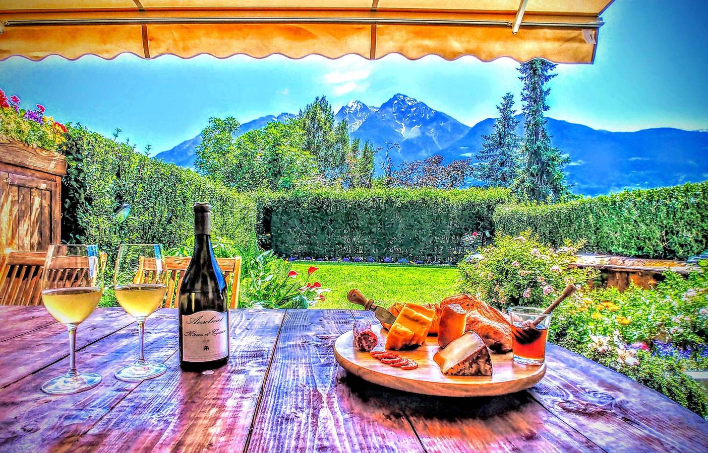 Villa Panoramica – 200 m², jardin privé et jacuzzi chauffé in Aoste, Alpes valaisannes