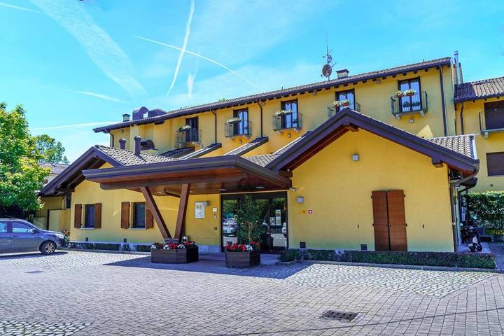 Hôtel pour 2 personnes, avec jardin à Varèse - 4