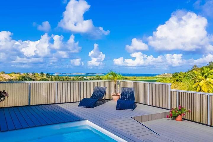 Location de vacances pour 4 personnes, avec jardin et terrasse ainsi que vue et piscine à Le François - 3