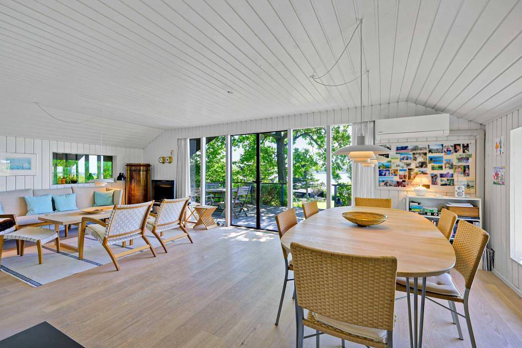 Gut gepflegtes und ständig modernisiertes Ferienhaus in traumhafter Lage mit Meeresblick  in Knebel, Süddjursland