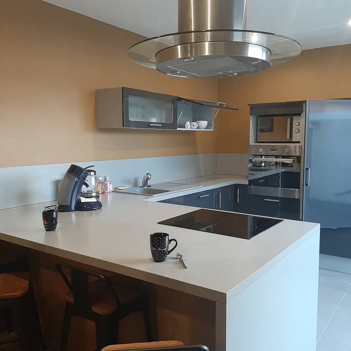 Gîte pour 6 personnes, avec terrasse à Oust-Marest