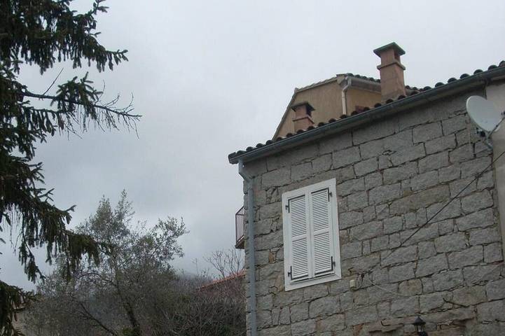 Location de vacances pour 2 personnes, avec Terrasse à Santa-Maria-Siché