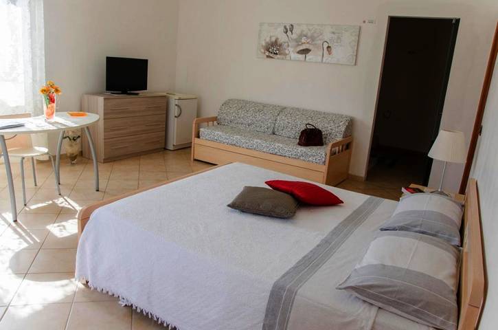 Location de vacances pour 3 personnes, avec vue et balcon à Martano - 4